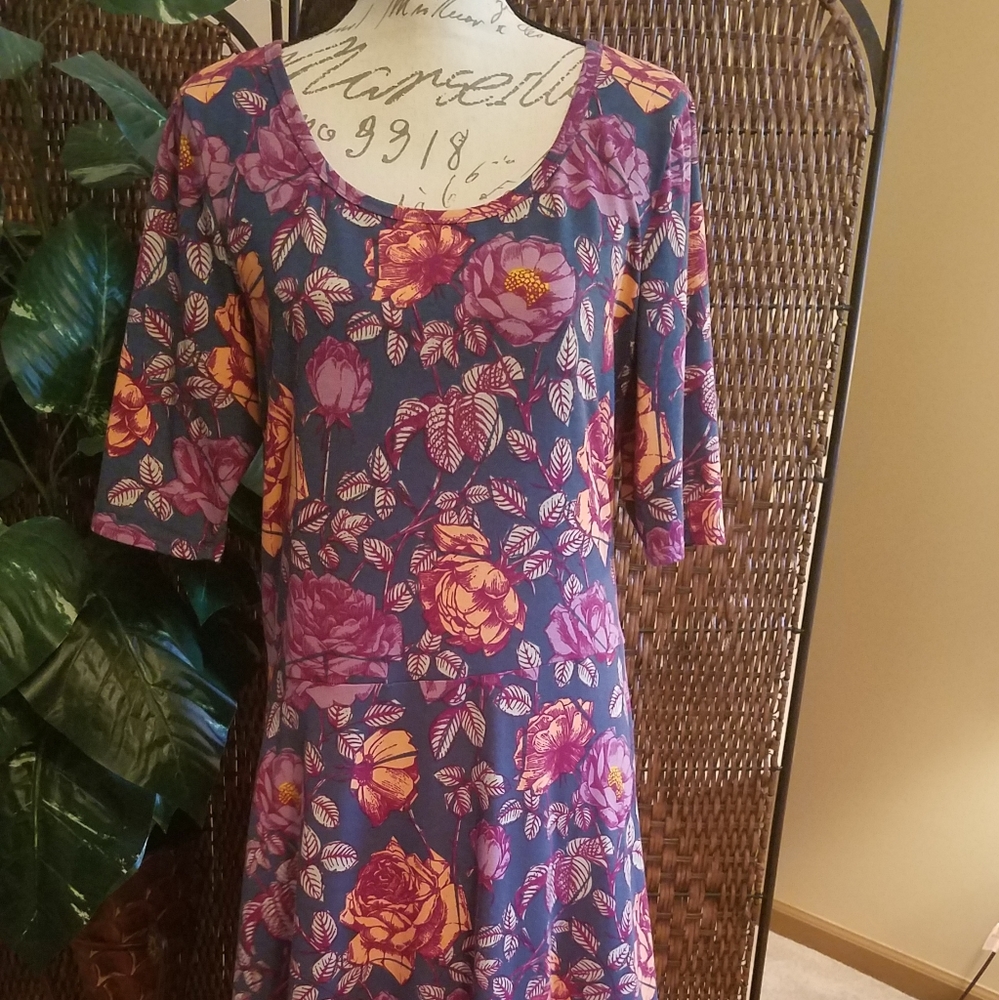 Loularoe Dress